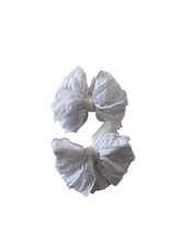 Load image into Gallery viewer, Ruffled Bow Clip Set