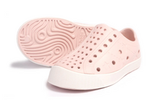 Load image into Gallery viewer, Cascade Pink Water Shoes