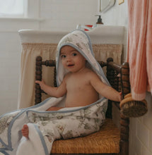 Load image into Gallery viewer, Copper Pearl Hooded Towel